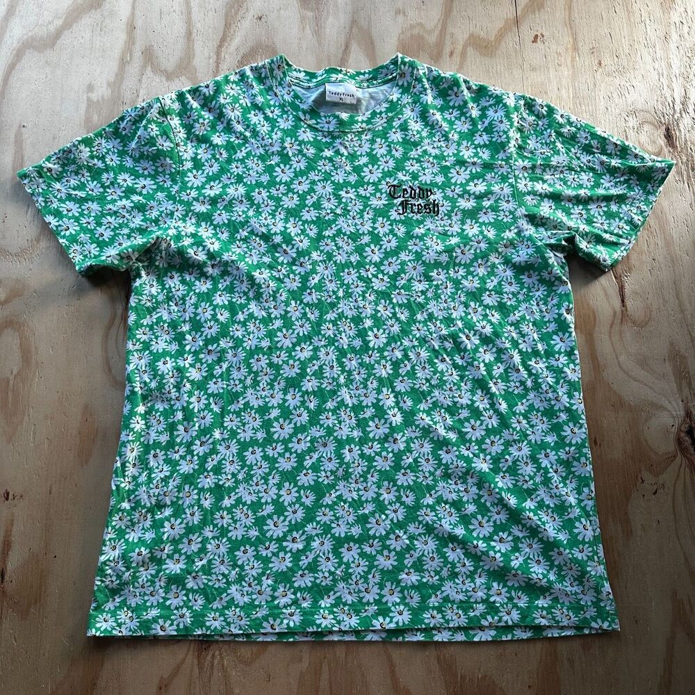 Teddy Fresh Green Daisy All Over Print T-Shirt - XL